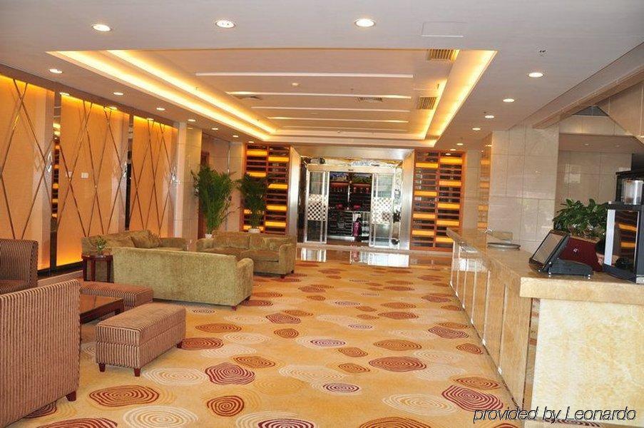 New Cozy Harbour Hotel Наньнин Интерьер фото